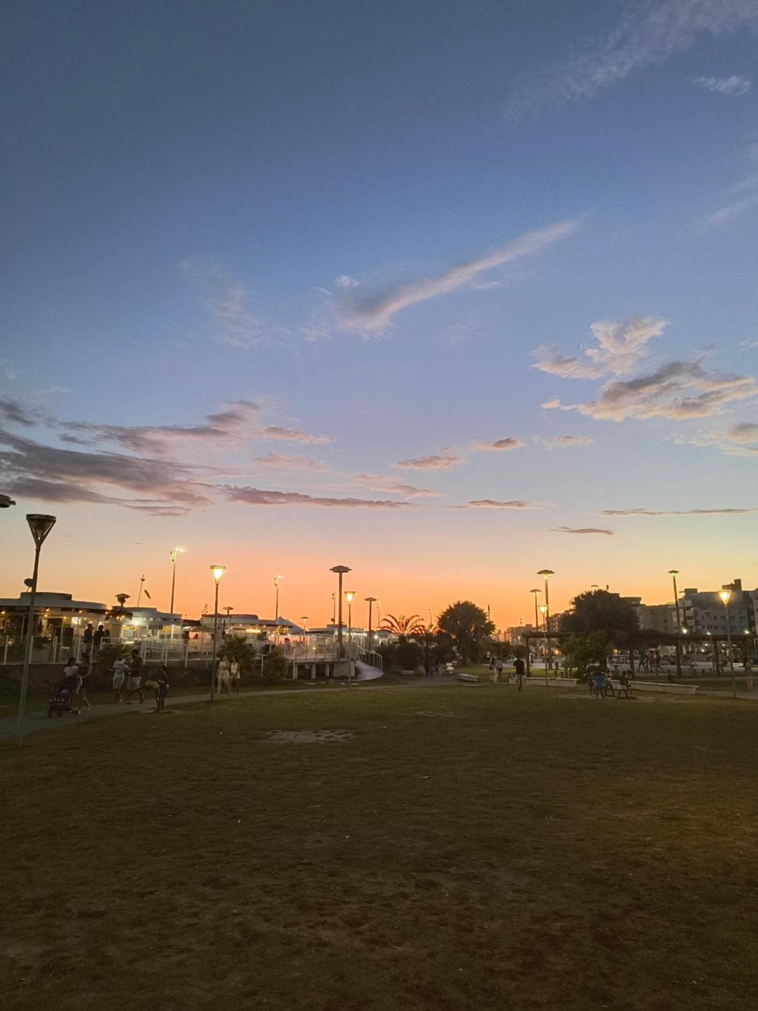 Apartamento Com Vista Para Praia Do Forte Em Cabo Frio Apartment ภายนอก รูปภาพ